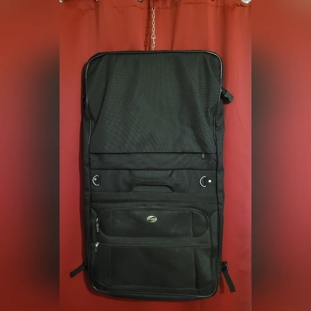 American Tourister Garment Bag Black​​​